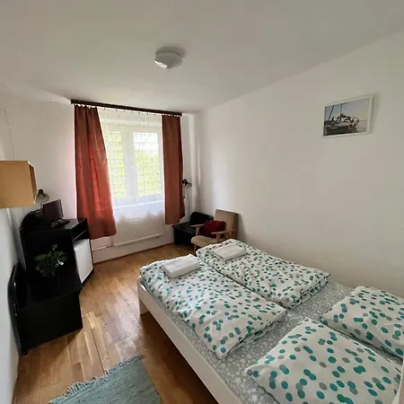 Hajós Apartmans *
