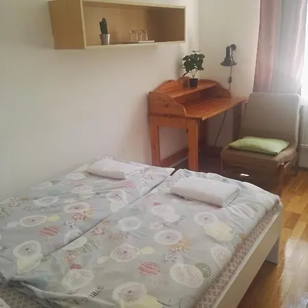 Hajós Apartmans *